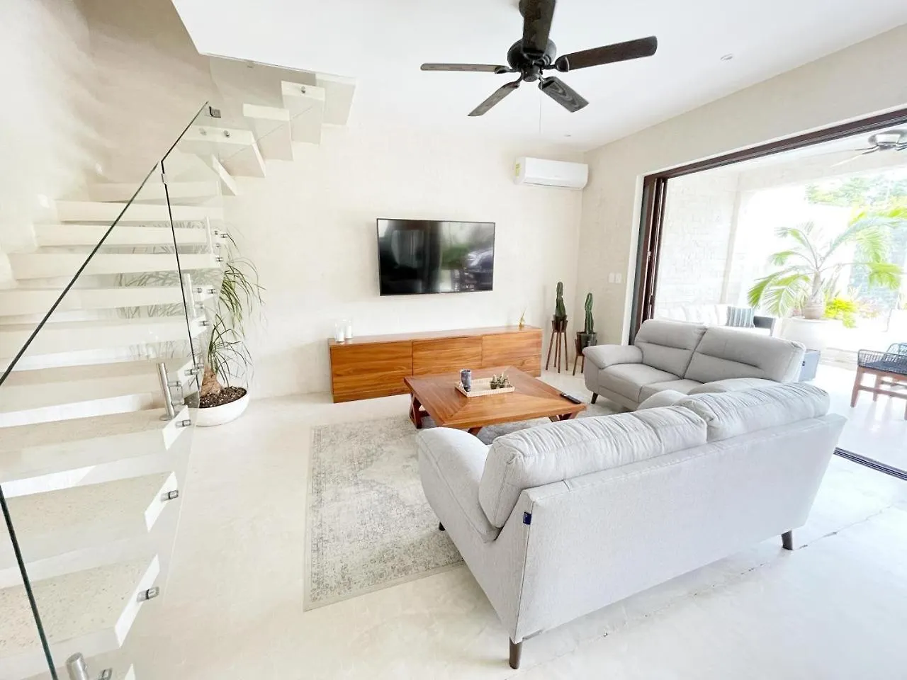 Luxury House Tomanoa - 10Pers - 4Rooms - Pool - Hotjacuzzi - Speed Wifi -Waterfall Tulum Pueblo Villa