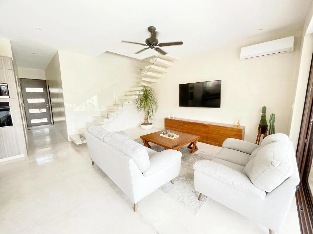 Luxury House Tomanoa - 10Pers - 4Rooms - Pool - Hotjacuzzi - Speed Wifi -Waterfall Tulum Pueblo