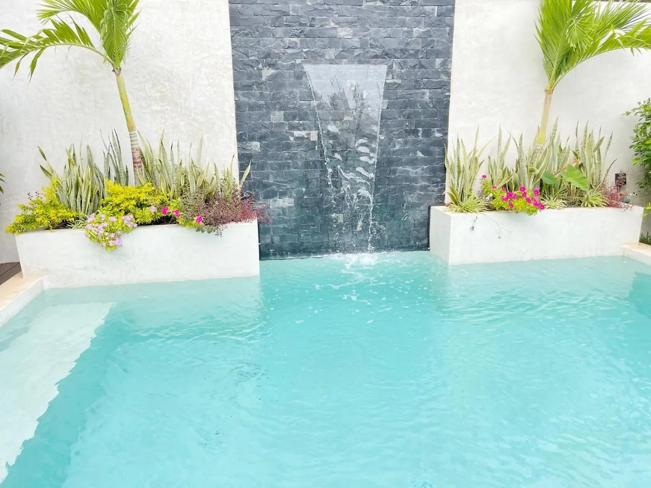 Luxury House Tomanoa - 10Pers - 4Rooms - Pool - Hotjacuzzi - Speed Wifi -Waterfall Tulum Pueblo 0*,