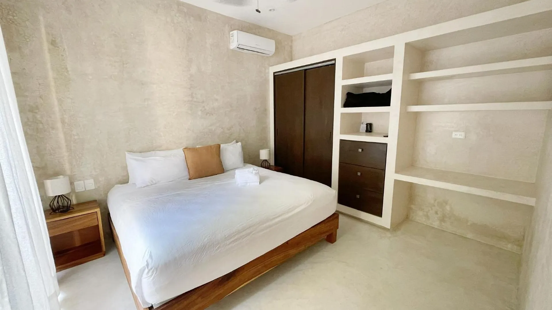 Villa Luxury House Tomanoa - 10Pers - 4Rooms - Pool - Hotjacuzzi - Speed Wifi -Waterfall Tulum Pueblo Mexico