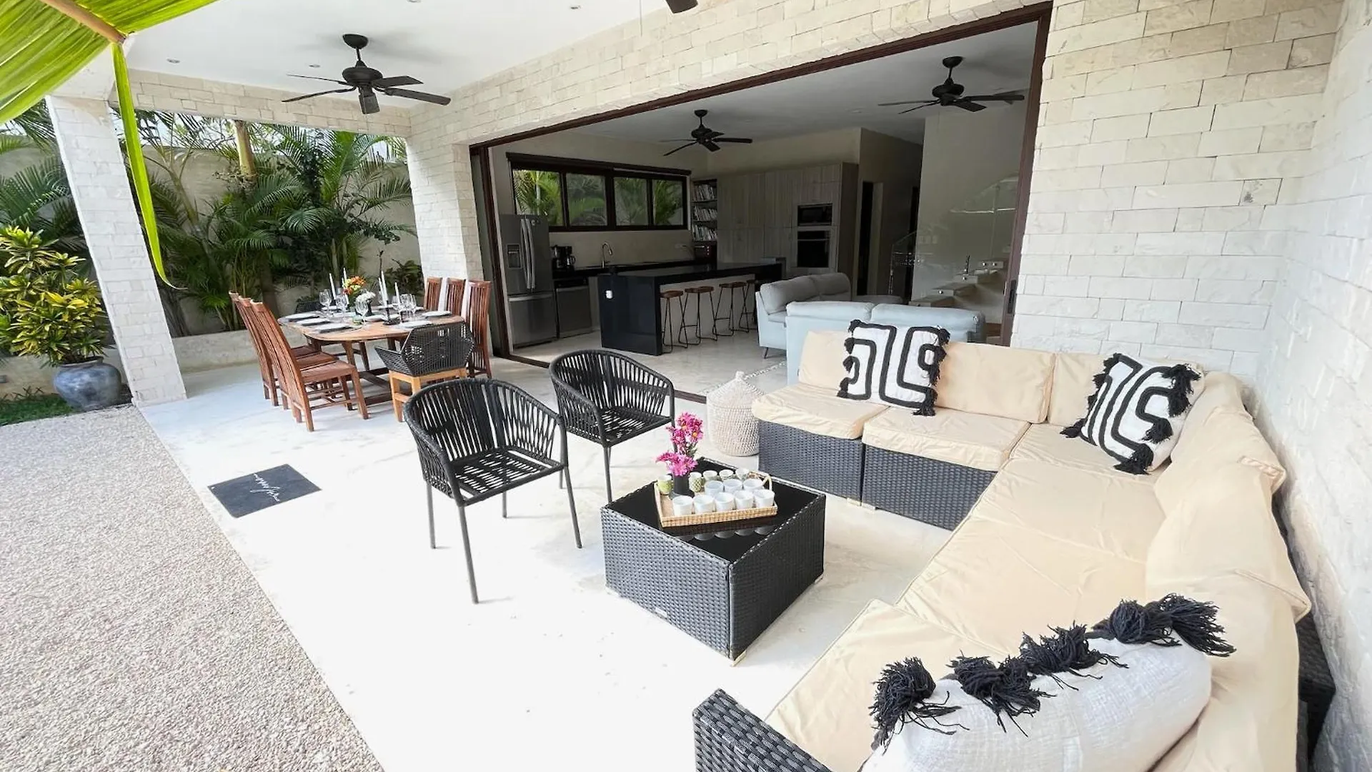 Villa Luxury House Tomanoa - 10Pers - 4Rooms - Pool - Hotjacuzzi - Speed Wifi -Waterfall Tulum Pueblo Mexico