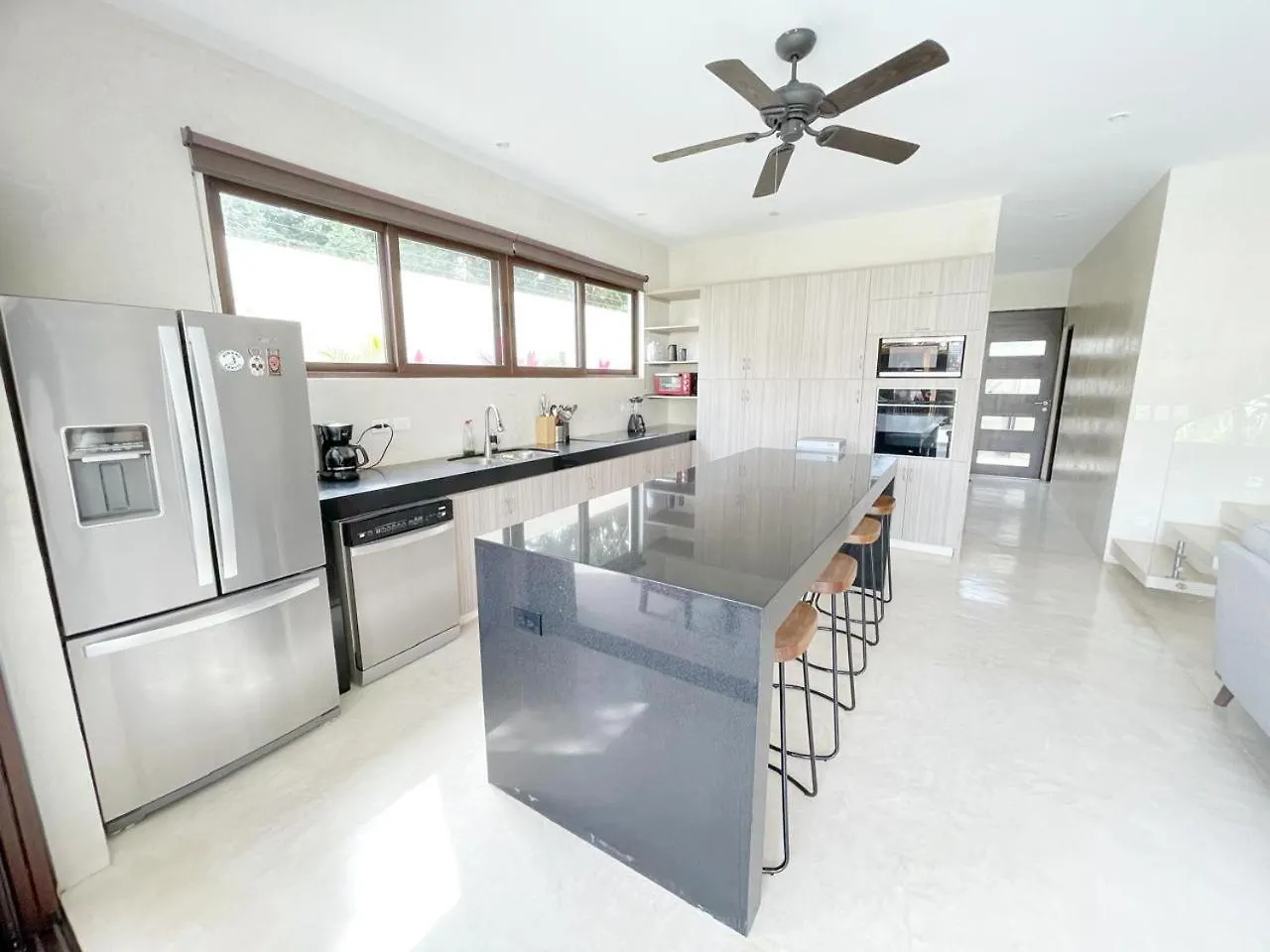 Villa Luxury House Tomanoa - 10Pers - 4Rooms - Pool - Hotjacuzzi - Speed Wifi -Waterfall Tulum