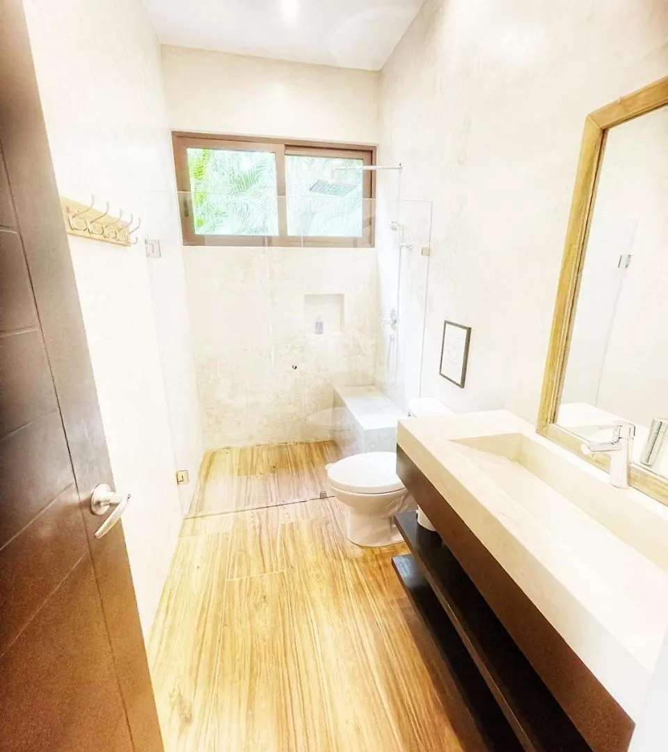Villa Luxury House Tomanoa - 10Pers - 4Rooms - Pool - Hotjacuzzi - Speed Wifi -Waterfall Tulum