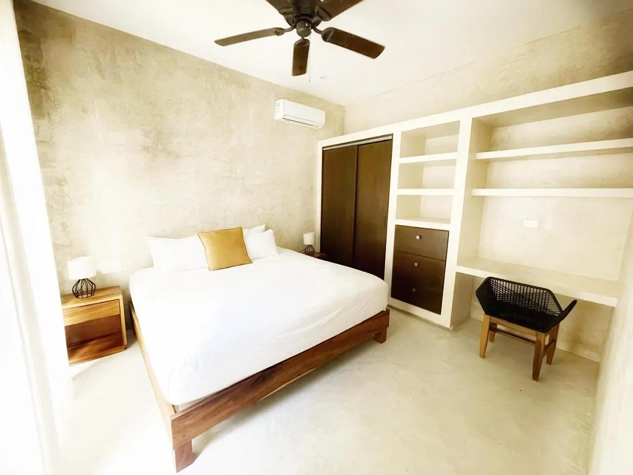 Luxury House Tomanoa - 10Pers - 4Rooms - Pool - Hotjacuzzi - Speed Wifi -Waterfall Tulum 0*,  Mexico