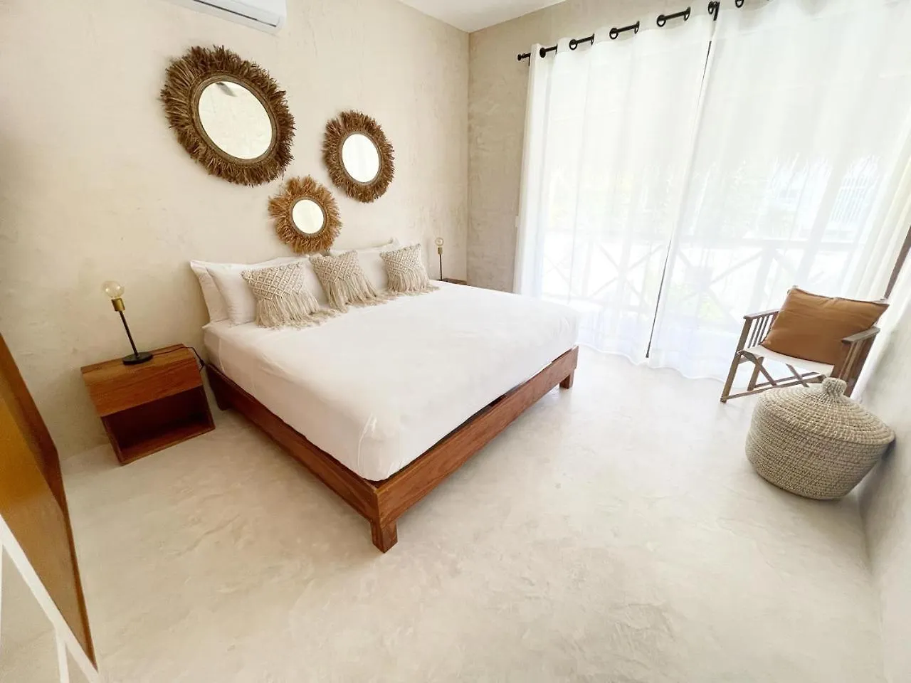 Luxury House Tomanoa - 10Pers - 4Rooms - Pool - Hotjacuzzi - Speed Wifi -Waterfall Tulum