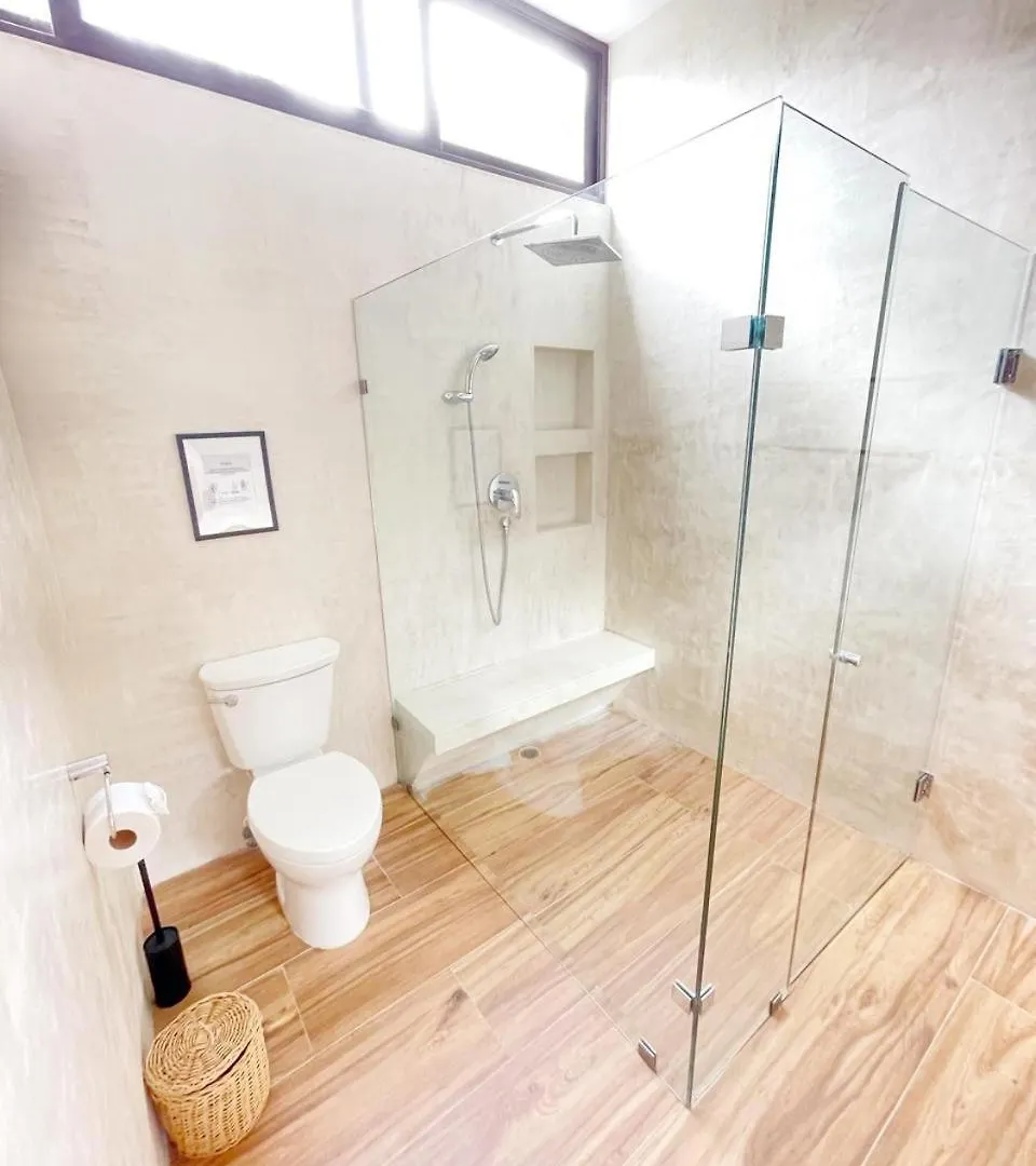 Villa Luxury House Tomanoa - 10Pers - 4Rooms - Pool - Hotjacuzzi - Speed Wifi -Waterfall Tulum Mexico