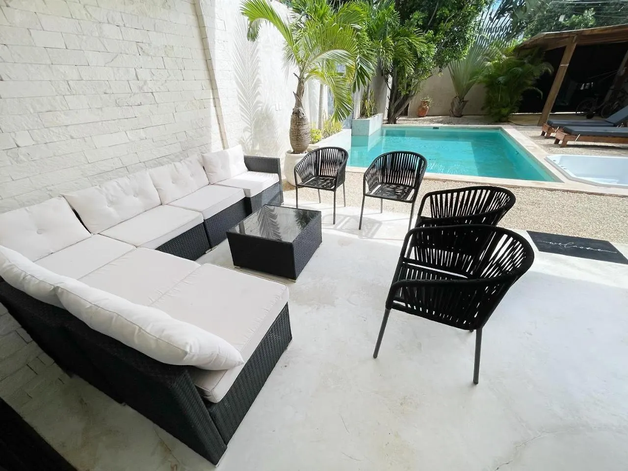 Luxury House Tomanoa - 10Pers - 4Rooms - Pool - Hotjacuzzi - Speed Wifi -Waterfall Tulum