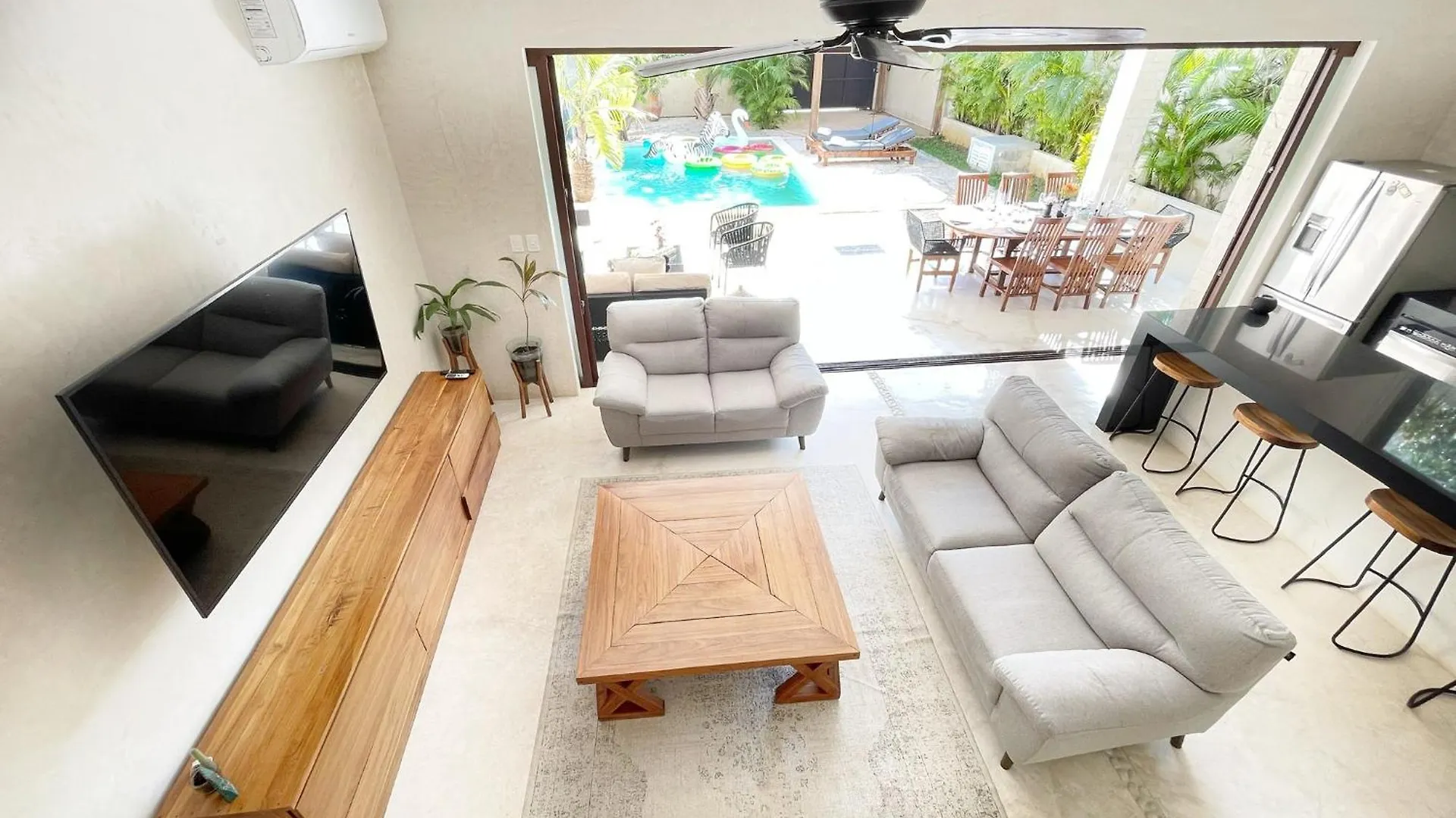 Luxury House Tomanoa - 10Pers - 4Rooms - Pool - Hotjacuzzi - Speed Wifi -Waterfall Tulum